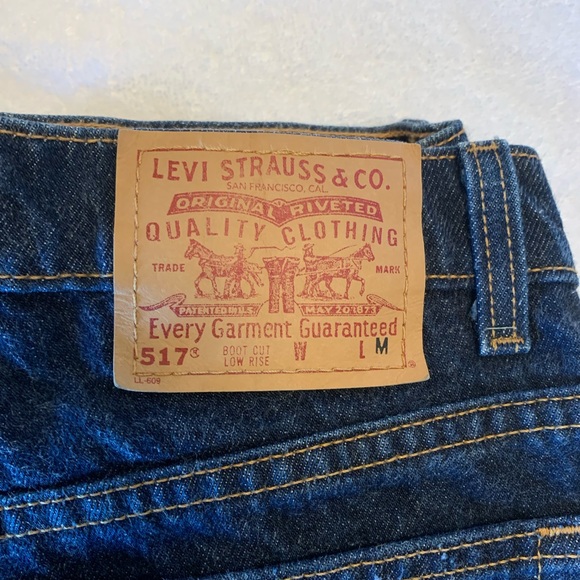 Vintage Levi’s 517 Boot Cut Low Rise Jeans.  Women’s size 11 Med.  Iregular. - Picture 3 of 6